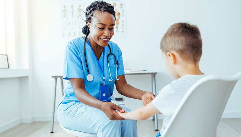Article Children's Healthcare Organization Improves Patient and Family Experiences With Modern Apps Image