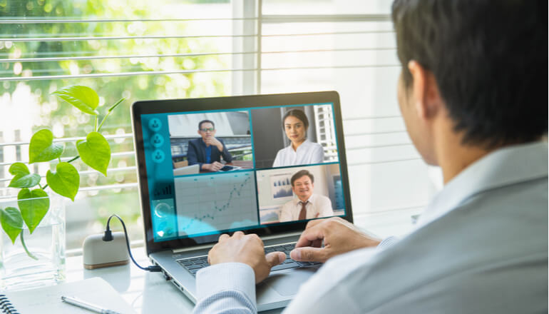 Article Helping Employees Build Their Home Offices in Quarantine Image