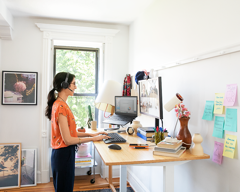logitech-samsung-personal-workspace logitech-samsung-personal-workspace