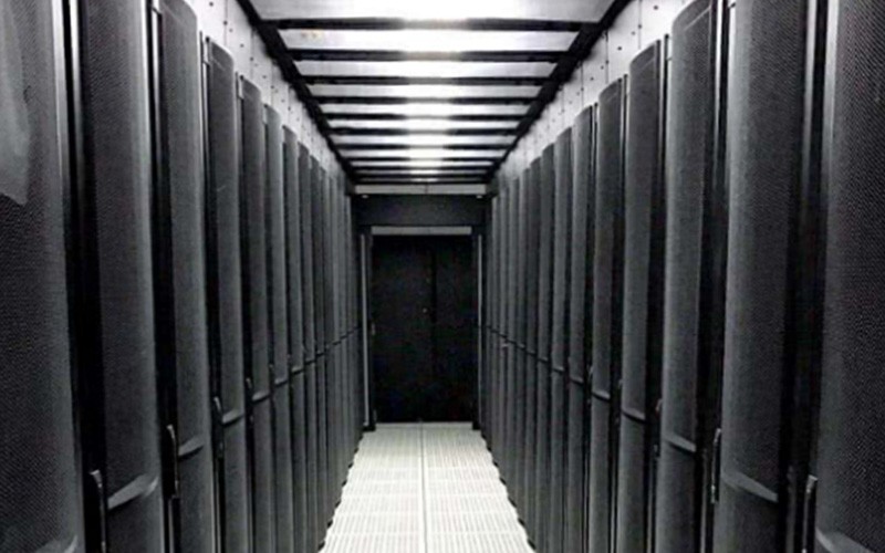 Keeping your data center running smoothly is vital to maintaining resilient business operations. Vertiv Data center