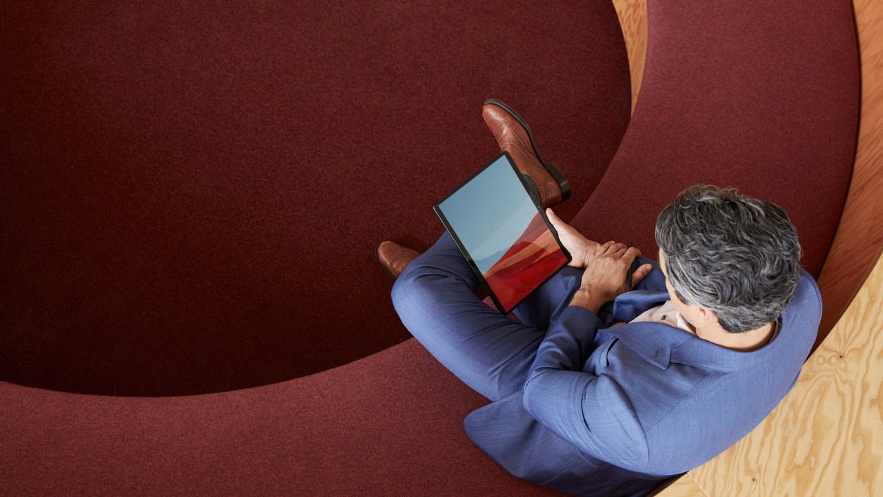 surface-pro-x-tablet-couch surface-pro-x-tablet-couch
