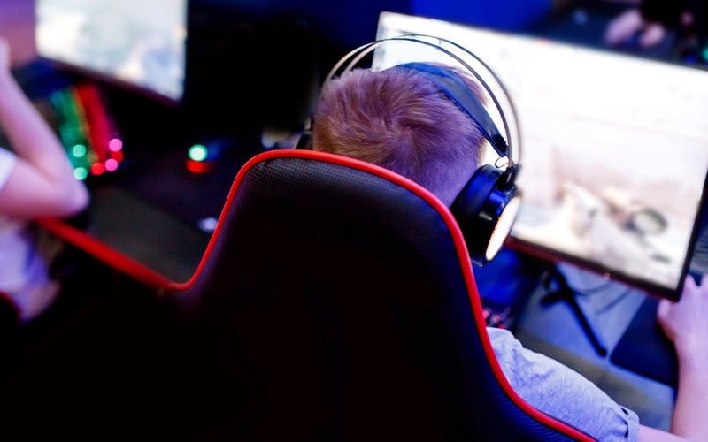 esports-professional-gamer-technology esports-professional-gamer-technology